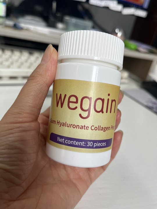 Wegain Collagen Peptides for Women & Men - Hydrolyzed Type 1 & 3 Collagen Powder Protein Supplement for Healthy Skin, Nails, Bones & Joints - Easy Mixing Vital Nutrients & Proteins