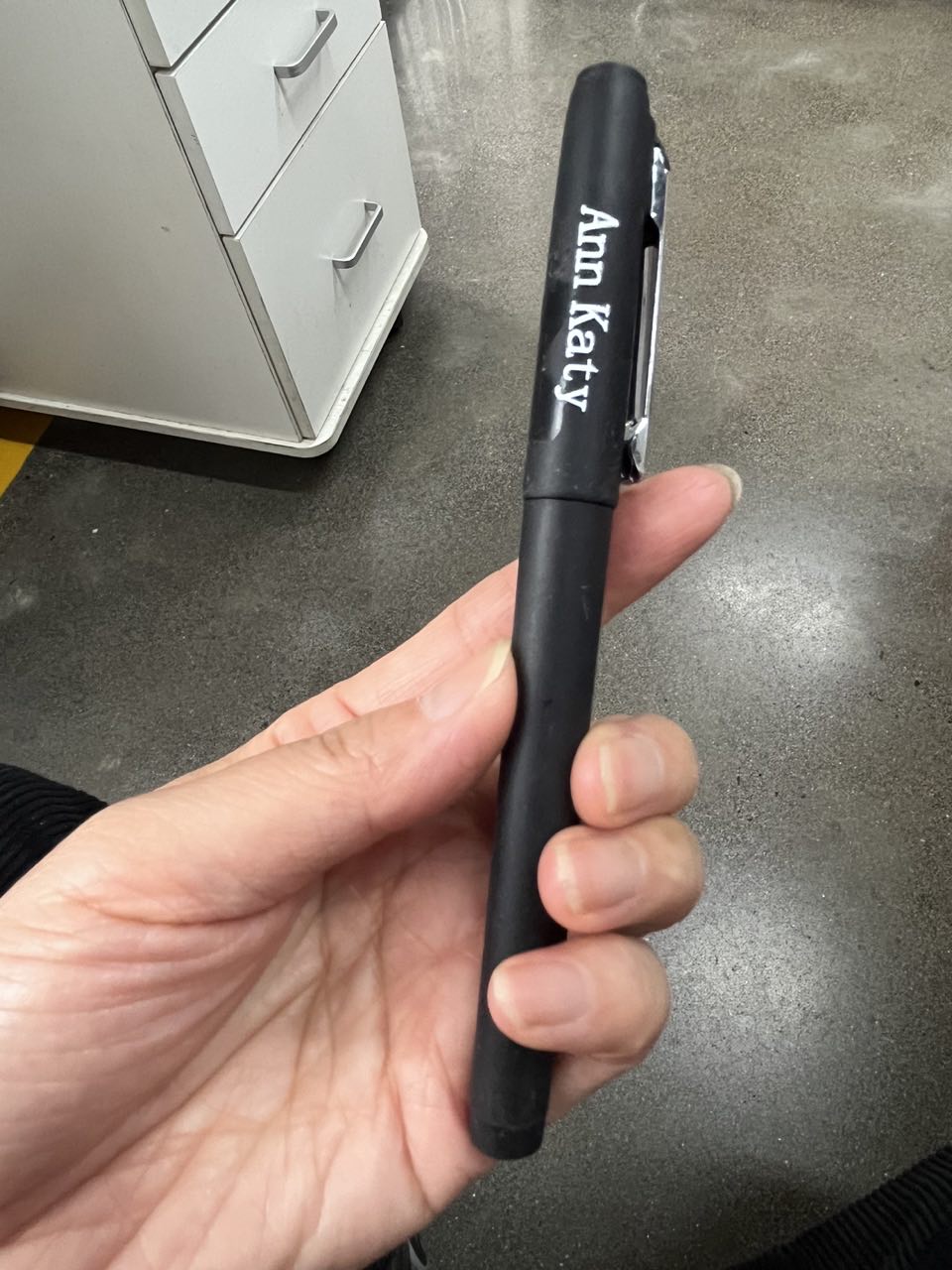 Ann Katy Color gel pen 0.5 mm color refill black press plastic signature pen gift pen office water-based pen stationery pen